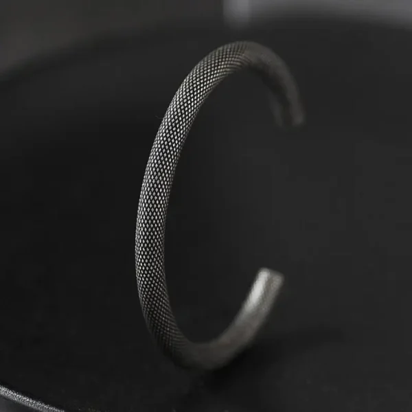 bracelete-masculino-minimalista-titanio-4