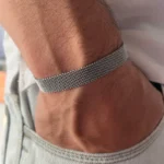 pulseira-masculina-malha-aço-inox-prata-detalhe