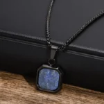 colar-masculino-preto-com-pedra-natural-lapis-azul-3