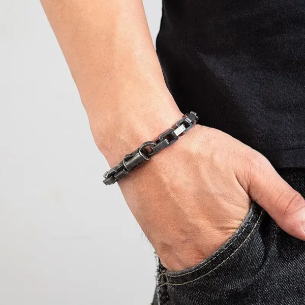 pulseira-masculina-de-aco-preto